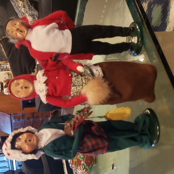 Buyers choice carolers - Picture 1 of 7